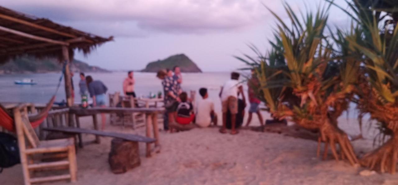 Elisa Homestay Areguling Kuta  المظهر الخارجي الصورة